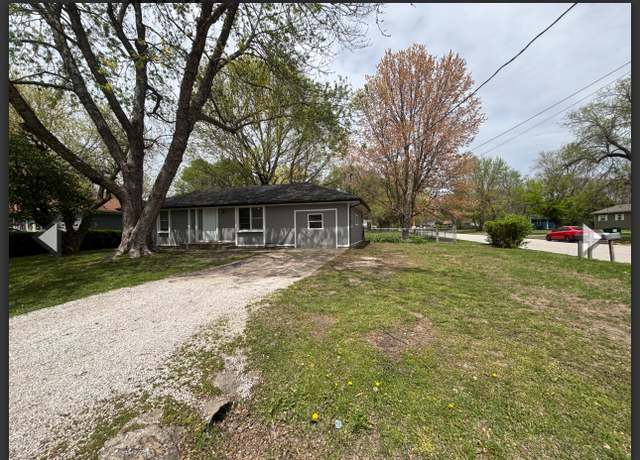 Property at 2541 E Commercial St, Springfield, MO 65803, 4 beds, 2 baths