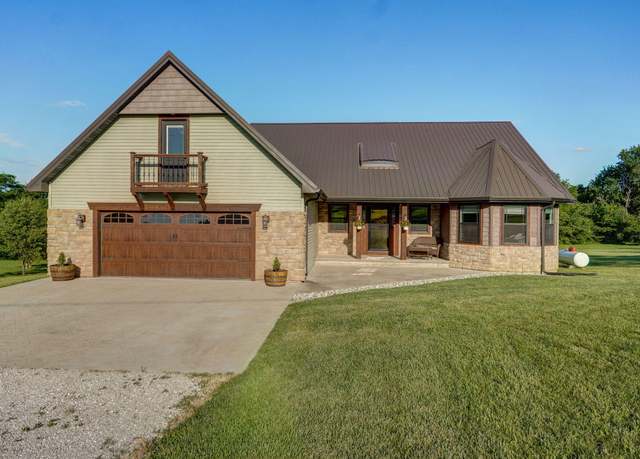 Property at 5116 S 165th Rd, Bolivar, MO 65613, 4 beds, 3 baths