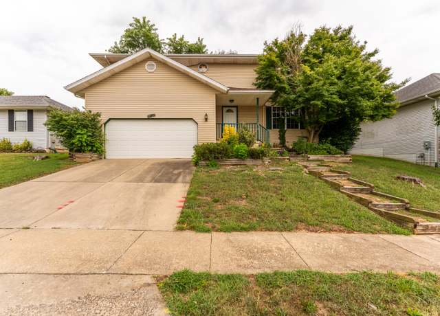 Property at 5562 S Burrows Ave, Springfield, MO 65810, 3 beds, 3 baths