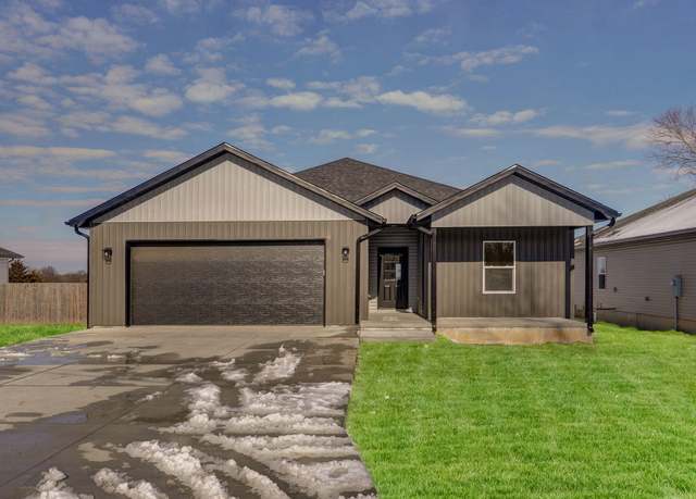 Property at 210 A W Clinton St, Rogersville, MO 65742, 4 beds, 2 baths