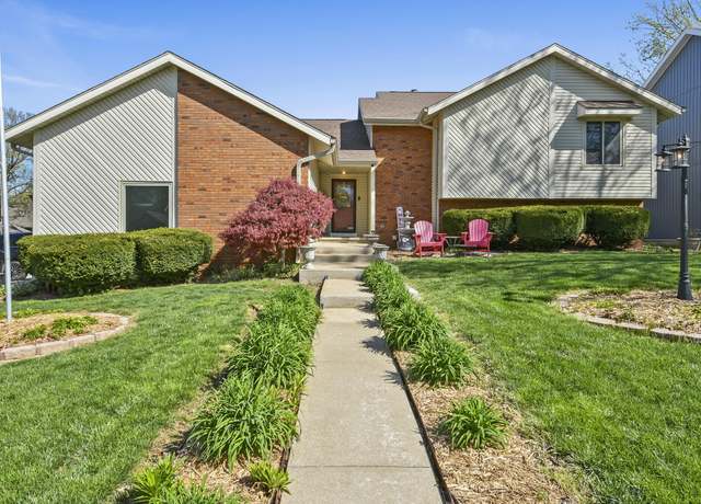 Property at 1225 E Highpoint St, Springfield, MO 65804, 4 beds, 3 baths