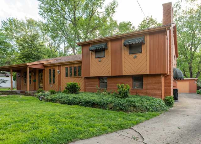 Property at 1857 S Holland Ave, Springfield, MO 65807, 3 beds, 2 baths