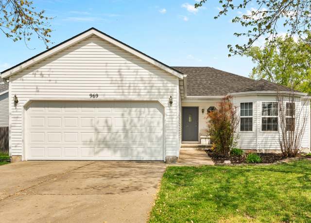 Property at 969 Birch St, Nixa, MO 65714, 3 beds, 2 baths
