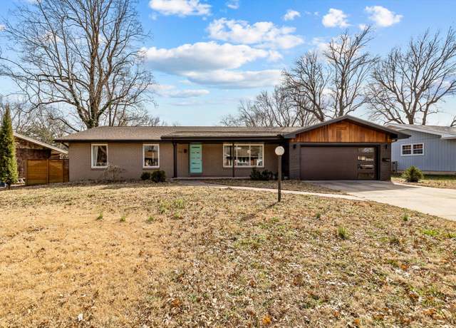 Property at 1902 E Mimosa St, Springfield, MO 65804, 3 beds, 2 baths