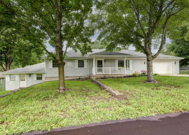 Property at 801 N 11th Ave, Ozark, MO 65721, 3 beds, 3 baths