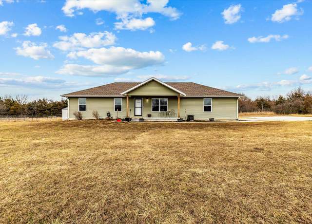 Property at 15 Windy Ridge Trl, Buffalo, MO 65622, 3 beds, 2 baths
