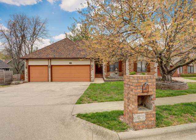 Property at 4916 S Buckingham Ln, Springfield, MO 65810, 4 beds, 3 baths