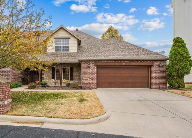 Property at 109 Grand Summit Pt Pt, Branson, MO 65616, 3 beds, 2.5 baths