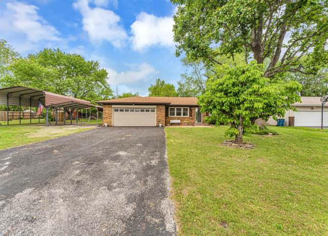 Property at 4111 W Gardenia Dr, Battlefield, MO 65619, 3 beds, 2 baths