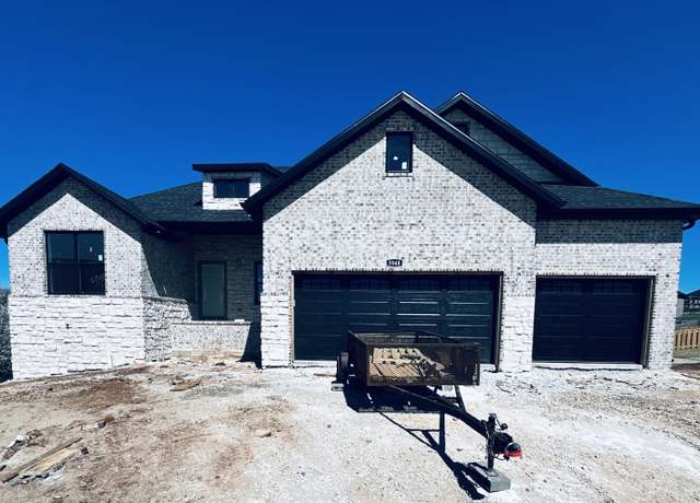 Property at 5948 S Doubletree Ct, Springfield, MO 65810, 5 beds, 3 baths