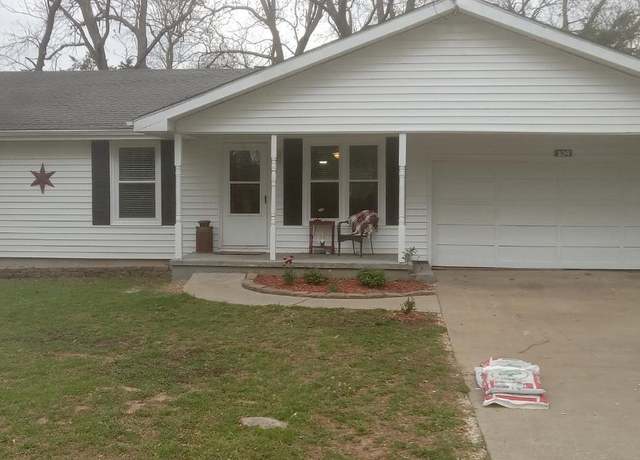 Property at 3159 S Danbury Ave, Springfield, MO 65807, 3 beds, 2 baths