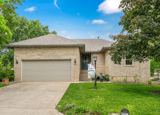 Property at 3745 W Greenwood St, Springfield, MO 65807, 3 beds, 2 baths