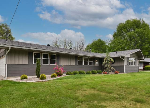 Property at 2823 E Catalpa St, Springfield, MO 65804, 3 beds, 2.5 baths