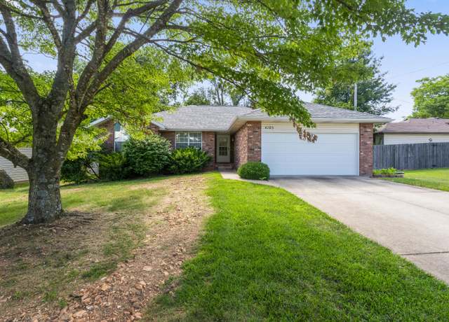 Property at 4105 S Oak Ave, Springfield, MO 65804, 3 beds, 2 baths