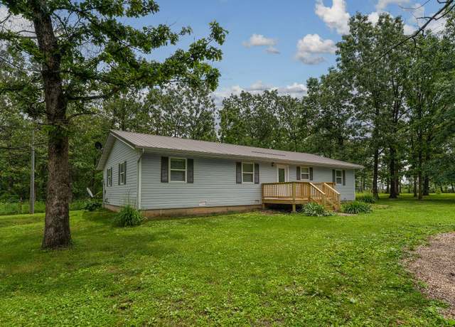 Property at 143 Royal Dr, Marshfield, MO 65706, 4 beds, 2 baths