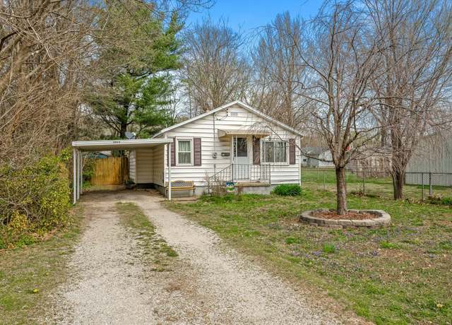 Property at 2411 W Madison St, Springfield, MO 65802, 2 beds, 1 bath