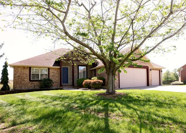 Property at 1428 N Cromwell Ct, Springfield, MO 65802, 5 beds, 3.5 baths