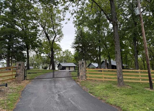 Property at 232 Mo 19, Thayer, MO 65791, 5 beds, 3 baths