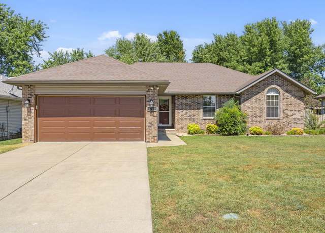 Property at 4749 W Tilden Ct, Springfield, MO 65802, 3 beds, 2 baths