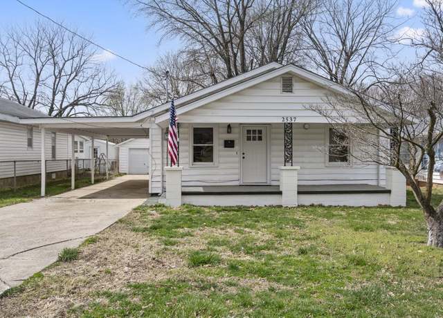 Property at 2537 N East Ave, Springfield, MO 65803, 3 beds, 1 bath