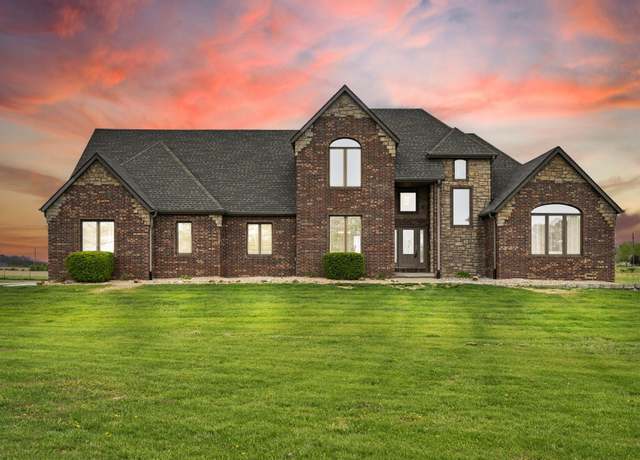 Property at 110 Castlekeep Dr, Rogersville, MO 65742, 5 beds, 3.5 baths