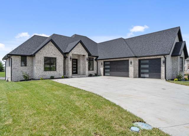 Property at 2025 N Unbridled Ct, Springfield, MO 65802, 4 beds, 2 baths
