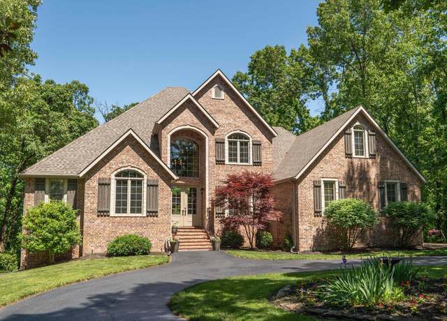 Property at 3262 S Thornridge Dr, Springfield, MO 65809, 6 beds, 4.5 baths