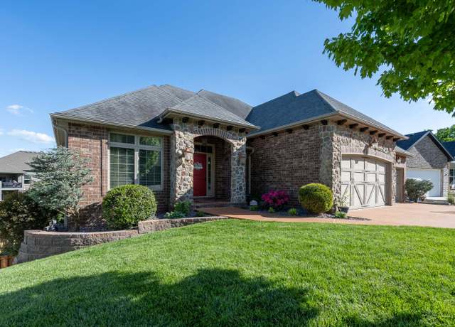 Property at 2414 E Academy St, Ozark, MO 65721, 5 beds, 3 baths