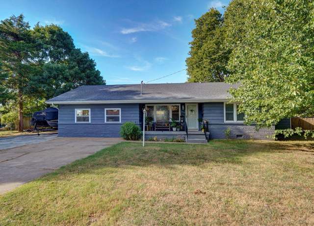 Property at 219 W Seminole St, Springfield, MO 65807, 4 beds, 2 baths