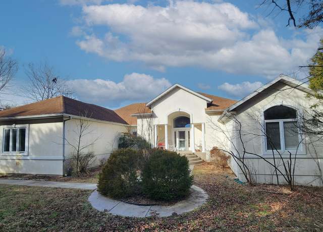 Property at 2016 Timberlake Rd, Branson, MO 65616, 5 beds, 5 baths