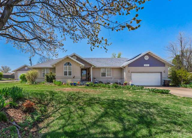 Property at 4501 N 16th St, Ozark, MO 65721, 3 beds, 2 baths