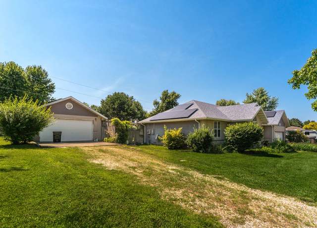 Property at 4501 N 16th St, Ozark, MO 65721, 3 beds, 2 baths