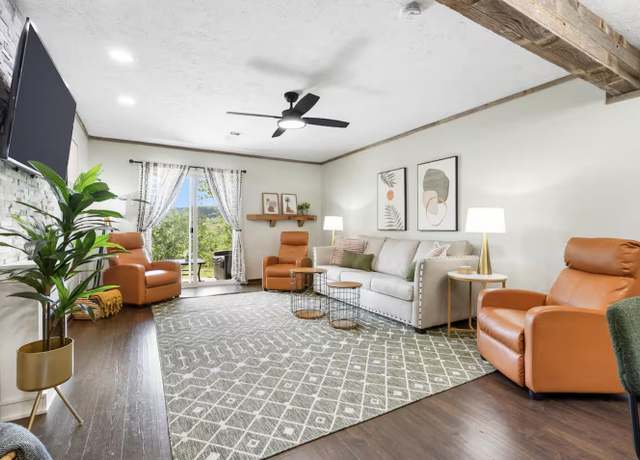 Property at 124 Grandview Dr #3, Branson, MO 65616, 2 beds, 2 baths