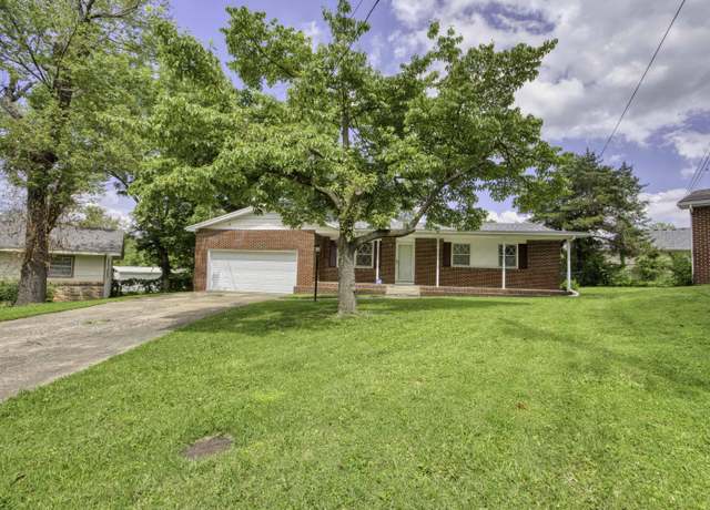 Property at 959 E Sayer St, Springfield, MO 65803, 3 beds, 2 baths