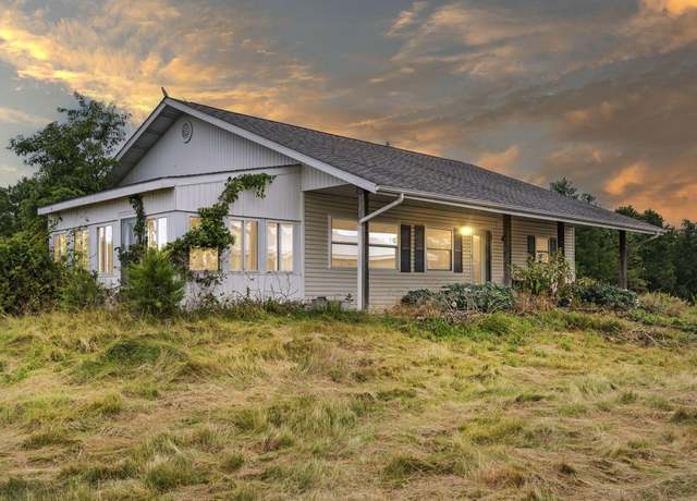 Property at 25248 State Hwy 76, Cassville, MO 65625, 4 beds, 2.5 baths