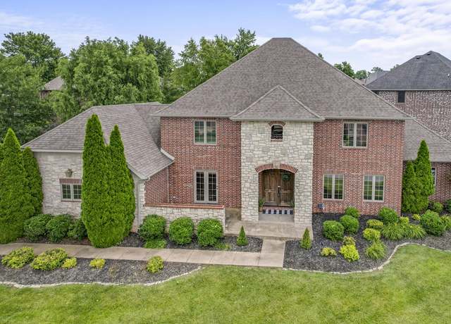 Property at 6004 Lakepoint Dr S, Springfield, MO 65804, 4 beds, 2.5 baths