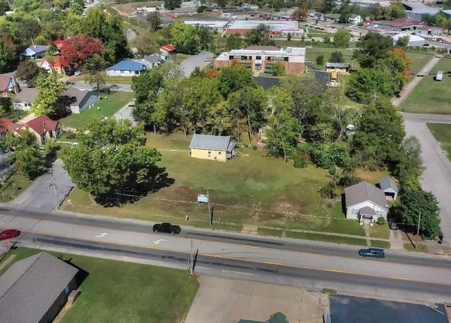 Property at 108 Pennsylvania Ave, West Plains, MO 65775