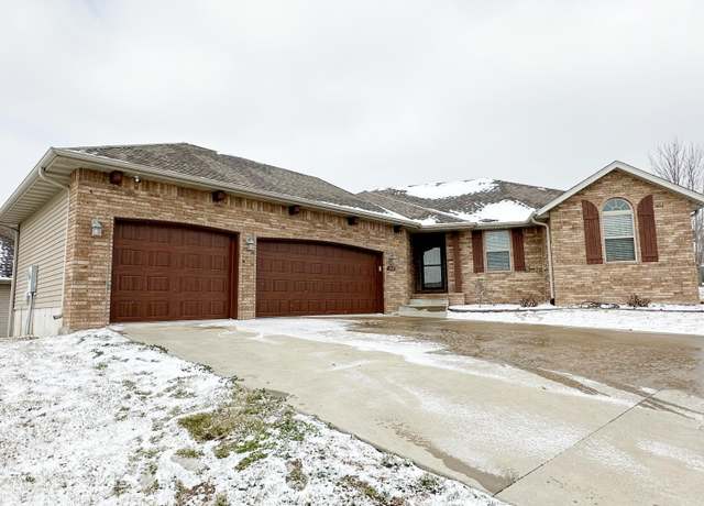 Property at 2689 E Keystone Dr, Republic, MO 65738, 4 beds, 2 baths