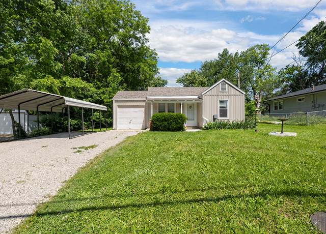 Property at 418 N Mill St, Marshfield, MO 65706, 2 beds, 1 bath