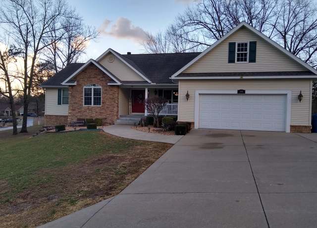 Property at 399 Summerbrooke Ln, Branson, MO 65616, 4 beds, 2.5 baths