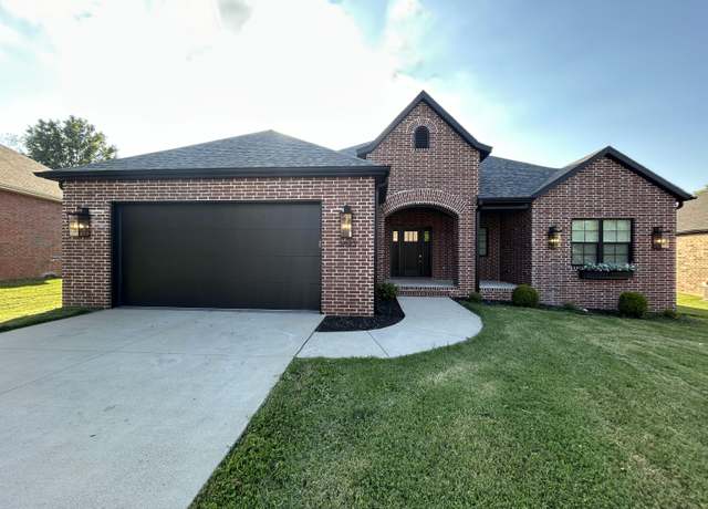 Property at 3893 N Sheedy Ave, Springfield, MO 65803, 3 beds, 2.5 baths