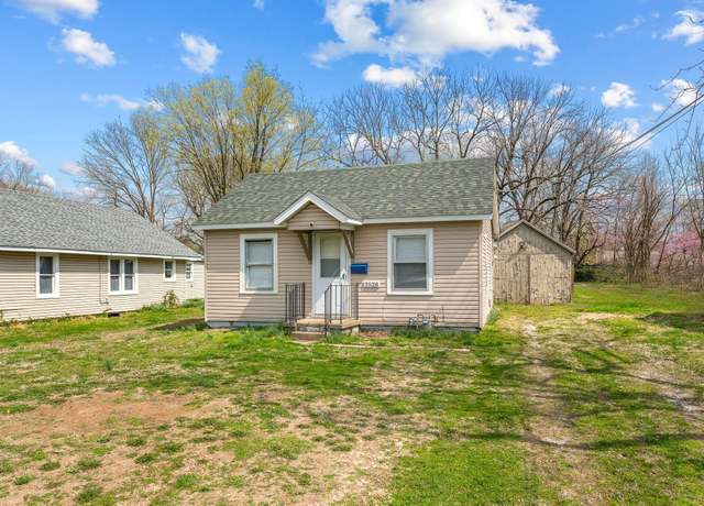 Property at 2528 N Kellett Ave, Springfield, MO 65803, 3 beds, 2 baths