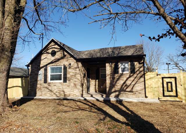 Property at 109 N Maple St, Monett, MO 65708, 3 beds, 1 bath