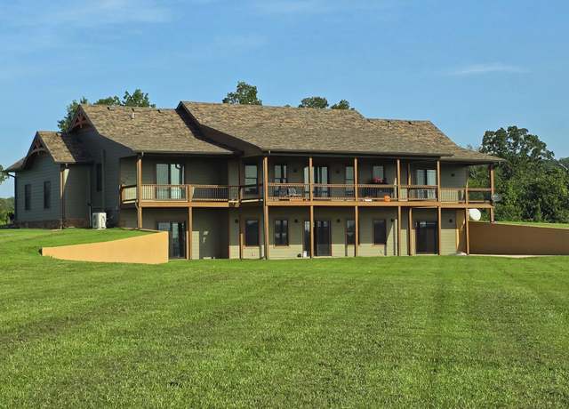 Property at 132 County Road 900, Theodosia, MO 65761, 4 beds, 3.5 baths