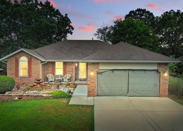 Property at 1366 S 20th Ave, Ozark, MO 65721, 4 beds, 3 baths