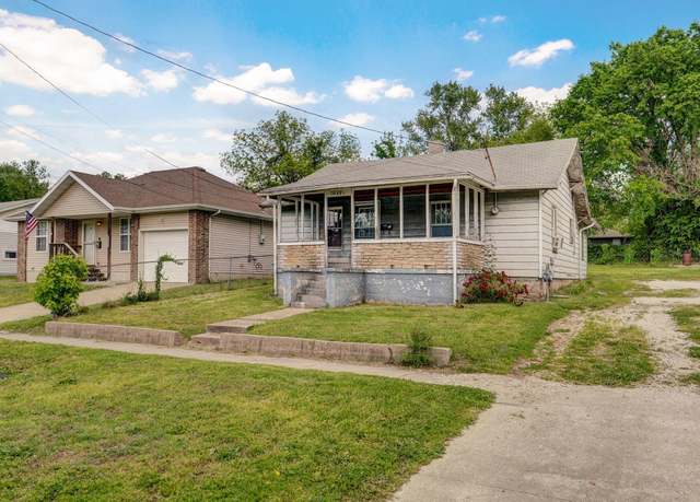 Property at 2048 N Washington Ave, Springfield, MO 65803, 3 beds, 1 bath