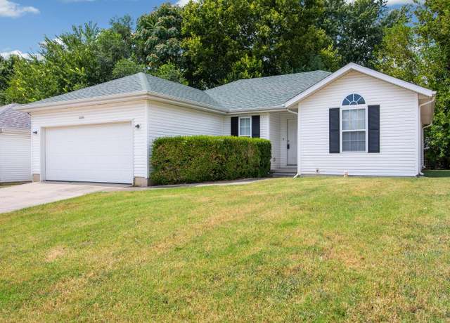 Property at 1053 S Missouri Ave, Springfield, MO 65807, 3 beds, 2 baths