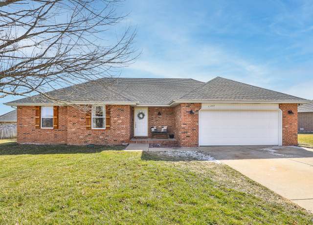 Property at 1104 S Mahogany Rd, Nixa, MO 65714, 3 beds, 2 baths