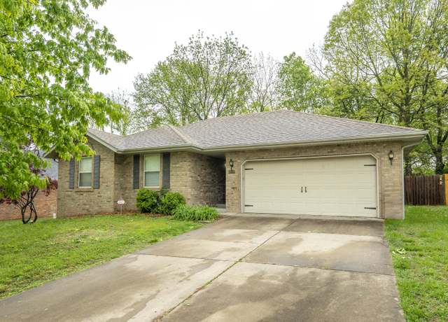 Property at 4296 S Hemlock Ave, Springfield, MO 65810, 3 beds, 2 baths