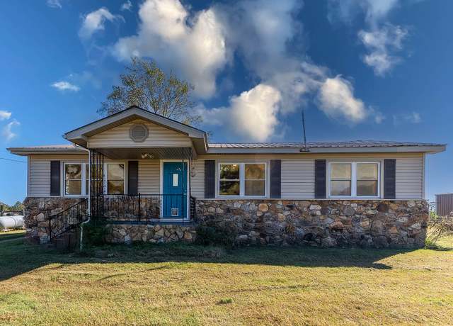 Property at 567 New Hope Road Rd, Hardy, AR 72542, 2 beds, 1 bath